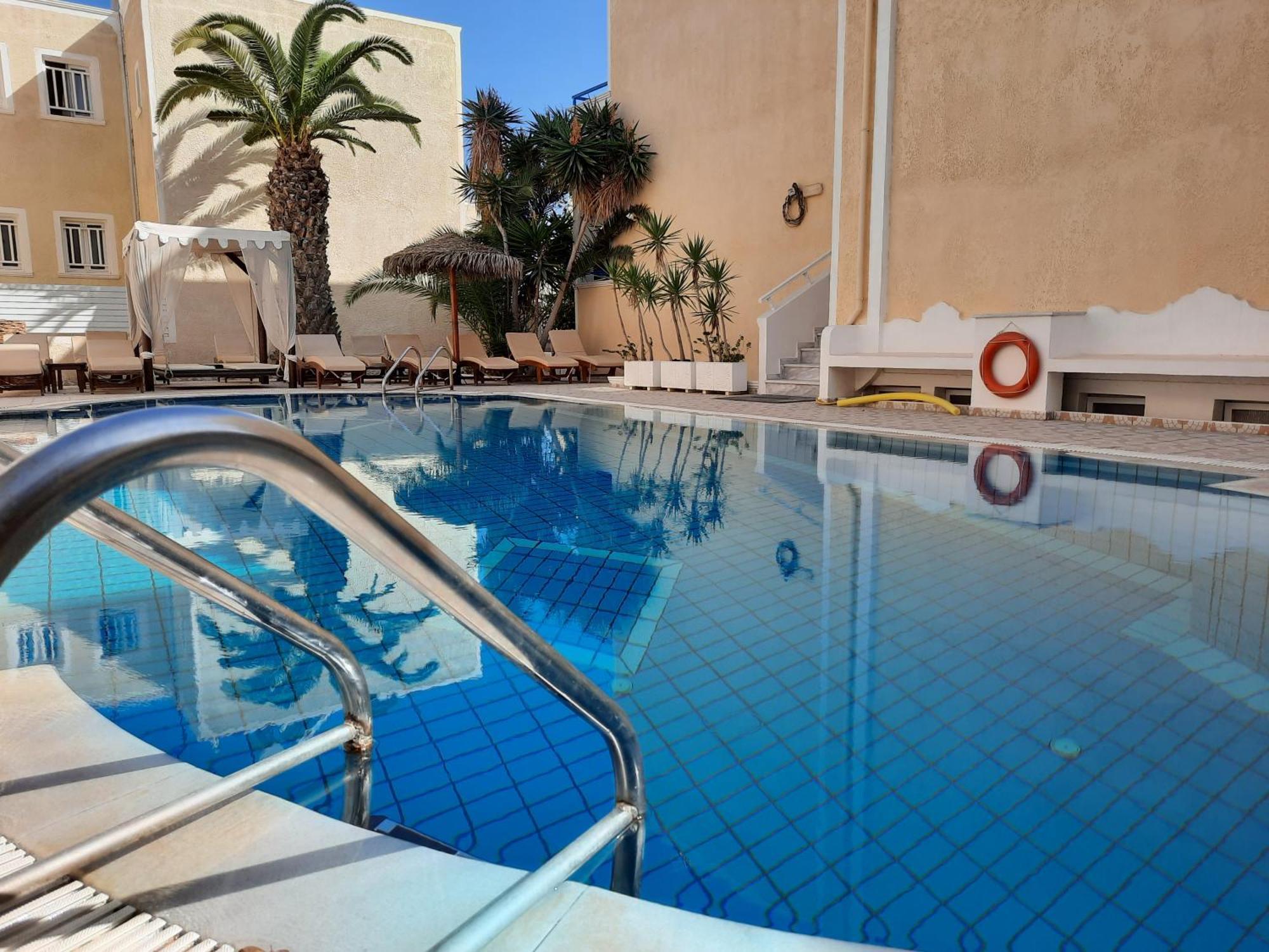 Kamári Hotel Zeus מראה חיצוני תמונה